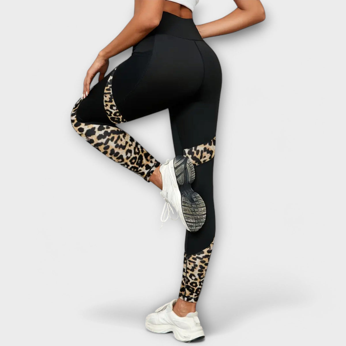 Pantalones de entrenamiento de tiro alto con estampado de leopardo