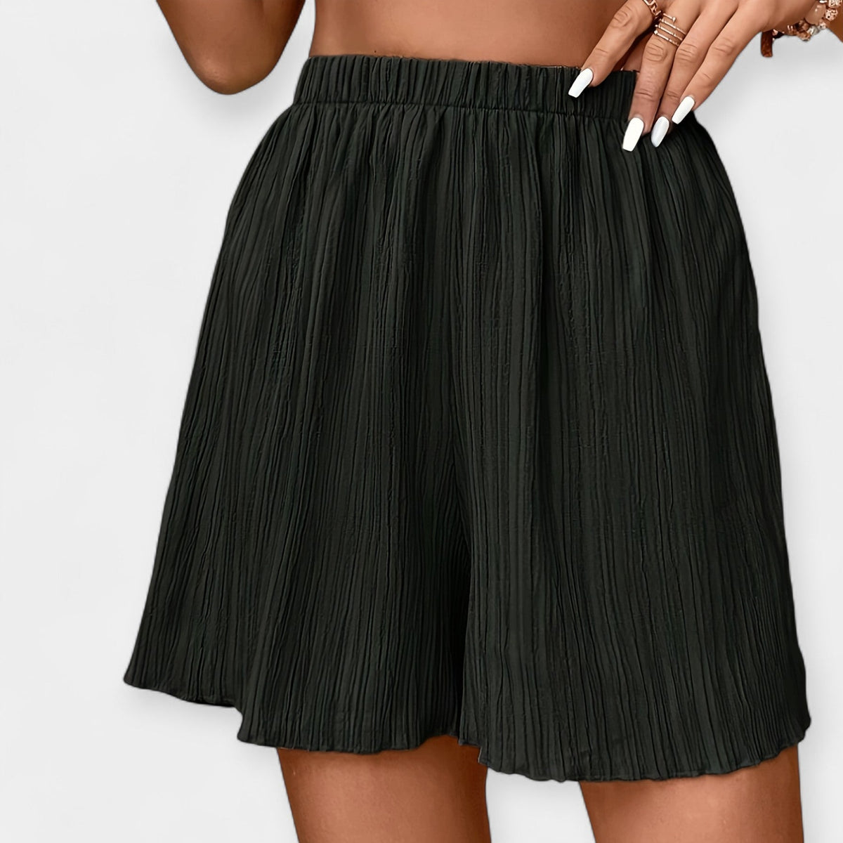 Shorts plisados con estilo